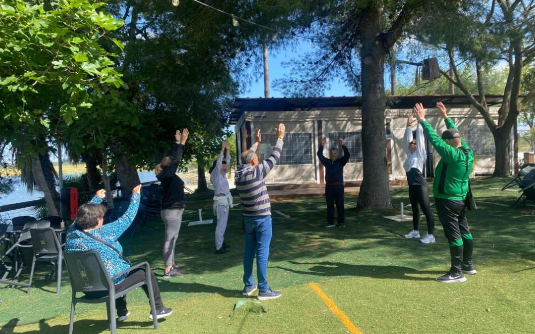 AFEMEN ARCOS DISFRUTA DE UNA JORNADA DE PILATES AL AIRE LIBRE EN LA PLAYITA