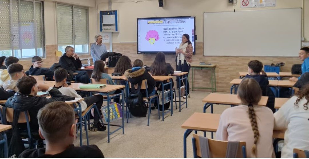 AFEMEN LLEVA AL IES LAS SALINAS DE SAN FERNANDO LA CAMPAÑA DE SENSIBILIZACIÓN “DESCUBRE”