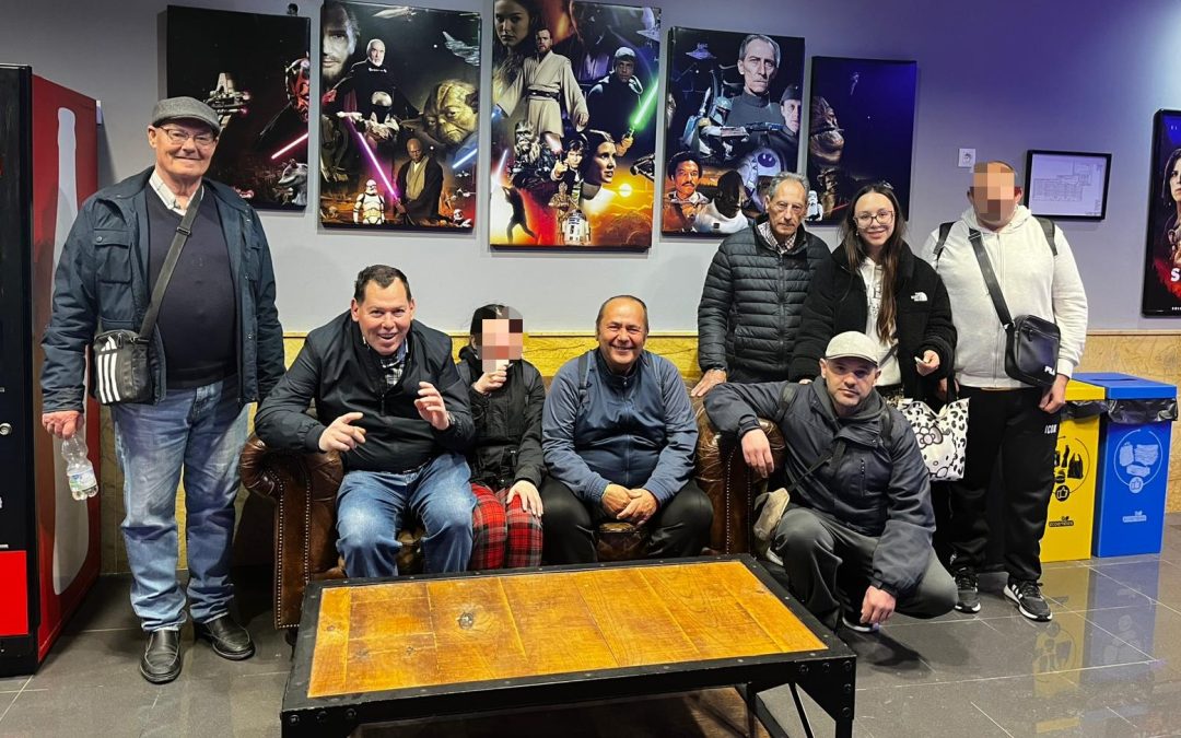 AFEMEN ARCOS FOMENTA LA CULTURA Y LA PARTICIPACIÓN CON UNA JORNADA DE CINE