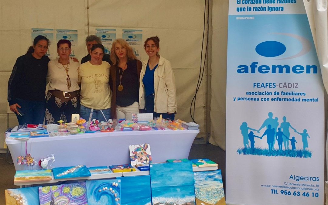 AFEMEN ALGECIRAS PARTICIPA EN EL MERCADILLO SOLIDARIO IMPULSANDO LA SENSIBILIZACIÓN EN SALUD MENTAL