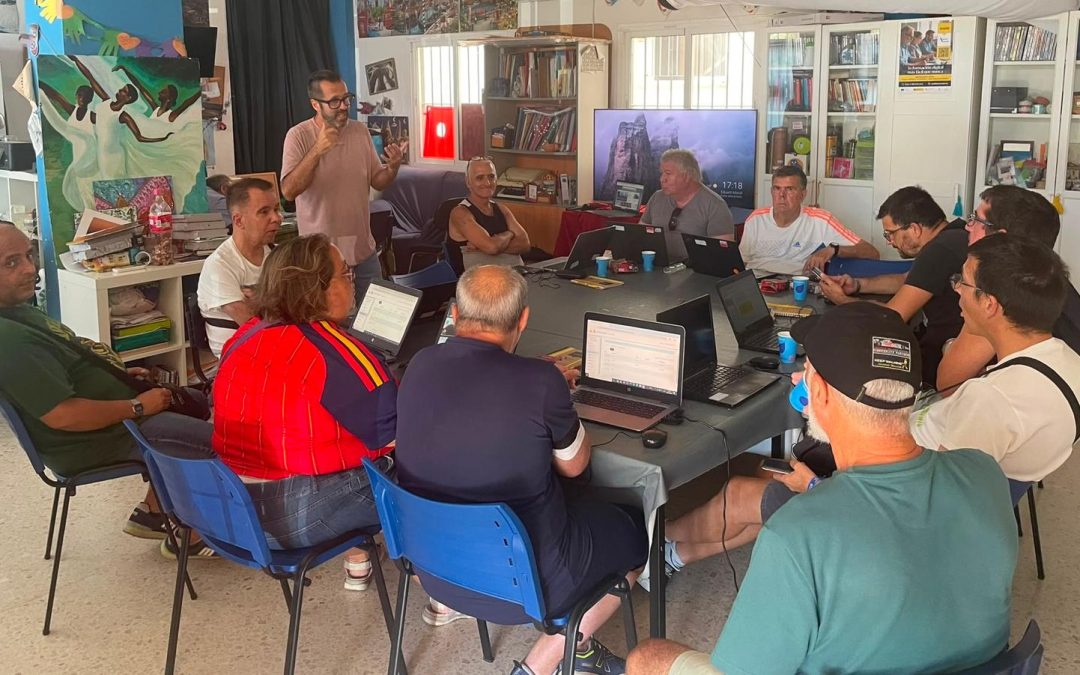 REDUCIENDO LA BRECHA DIGITAL EN AFEMEN